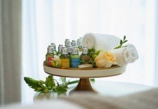 Hotel Rothschild 22 - L'occitane Cosmetic Products